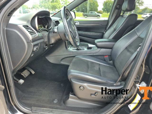 2020 Jeep Grand Cherokee Altitude photo 3