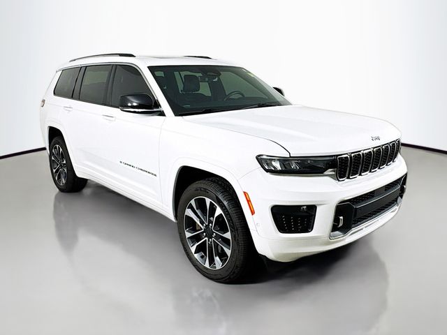 2021 Jeep Grand Cherokee Overland photo 2