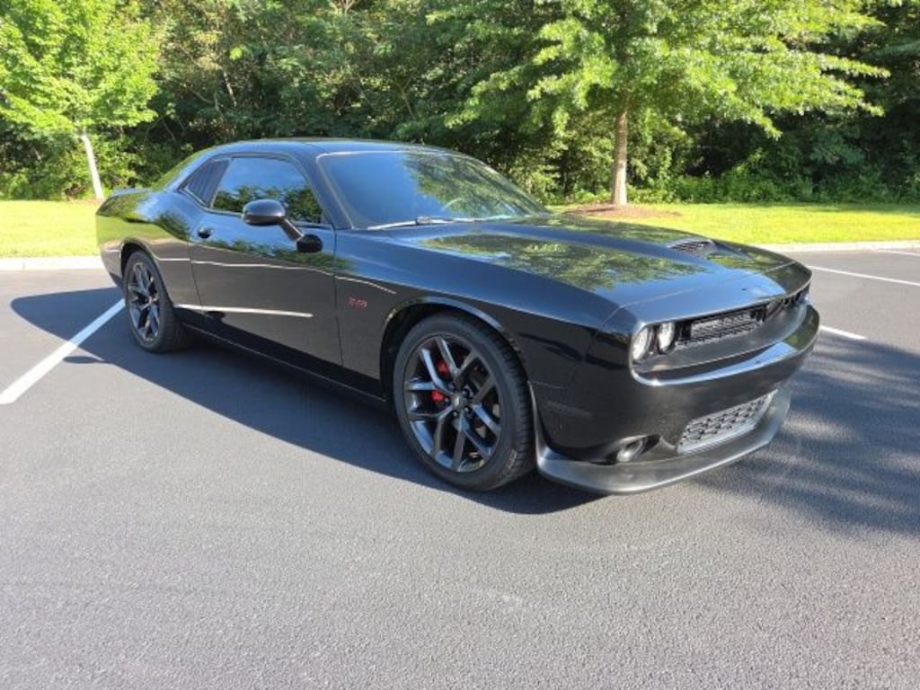 Used 2023 Dodge Challenger R/T Coupe