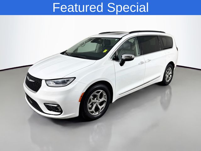 Pre-Owned 2023 Chrysler Pacifica Limited