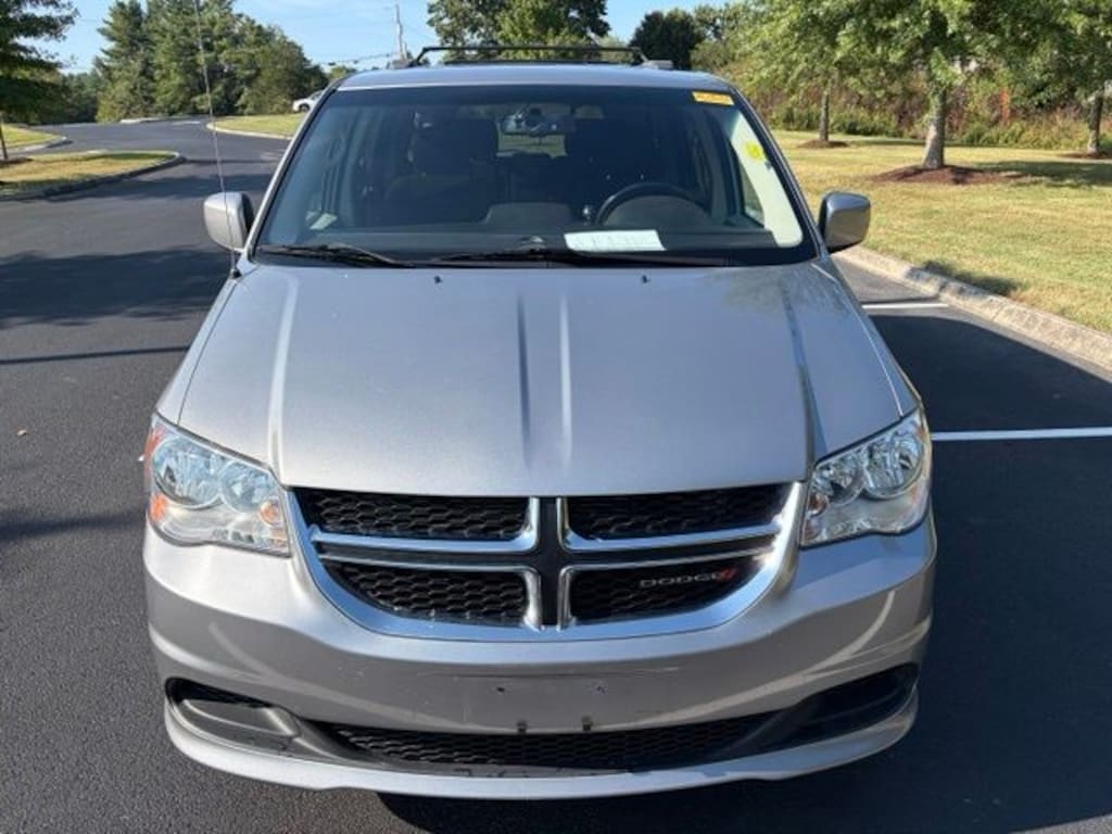 Used 2016 Dodge Grand Caravan SXT Van