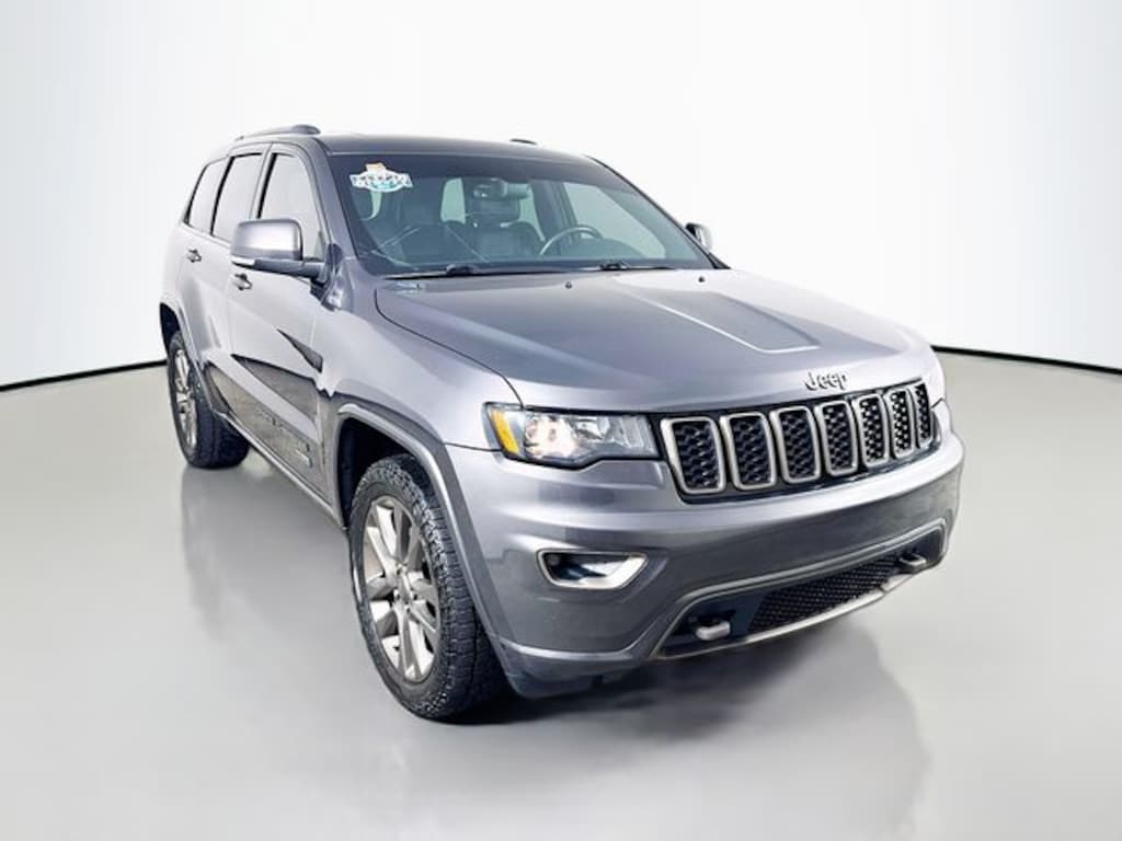 Used 2017 Jeep Grand Cherokee Limited SUV
