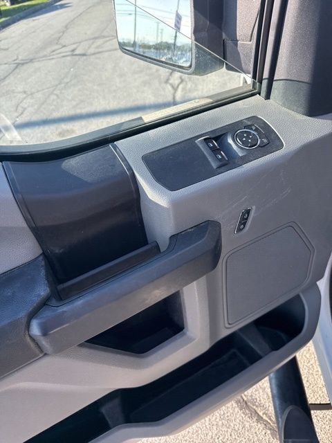 2019 Ford F-150 XL photo 3
