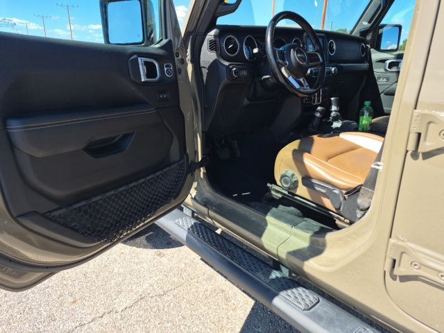 2020 Jeep Gladiator Overland photo 2