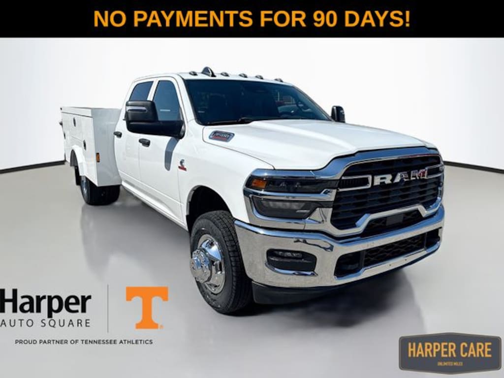New 2026 Ram 3500 Chassis Cab TRADESMAN CREW 4X4 60' CA Pickup