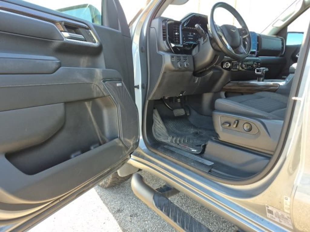 Used 2023 Chevrolet Silverado 1500 LT Trail Boss Truck Crew Cab