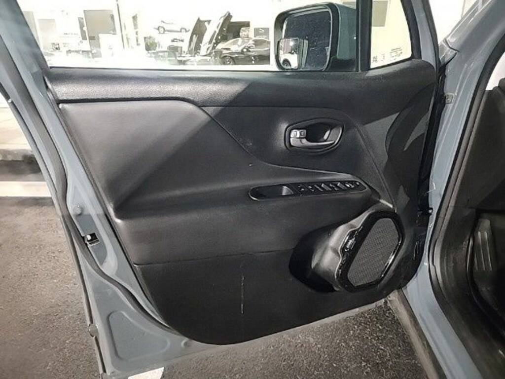 Used 2018 Jeep Renegade Altitude SUV