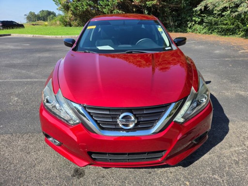 Used 2017 Nissan Altima 2.5 SR Sedan