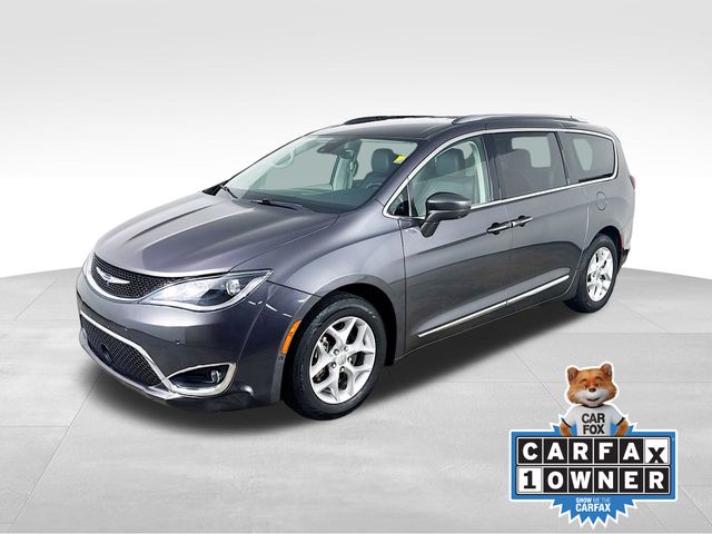 2019 Chrysler Pacifica Touring L Plus's photo