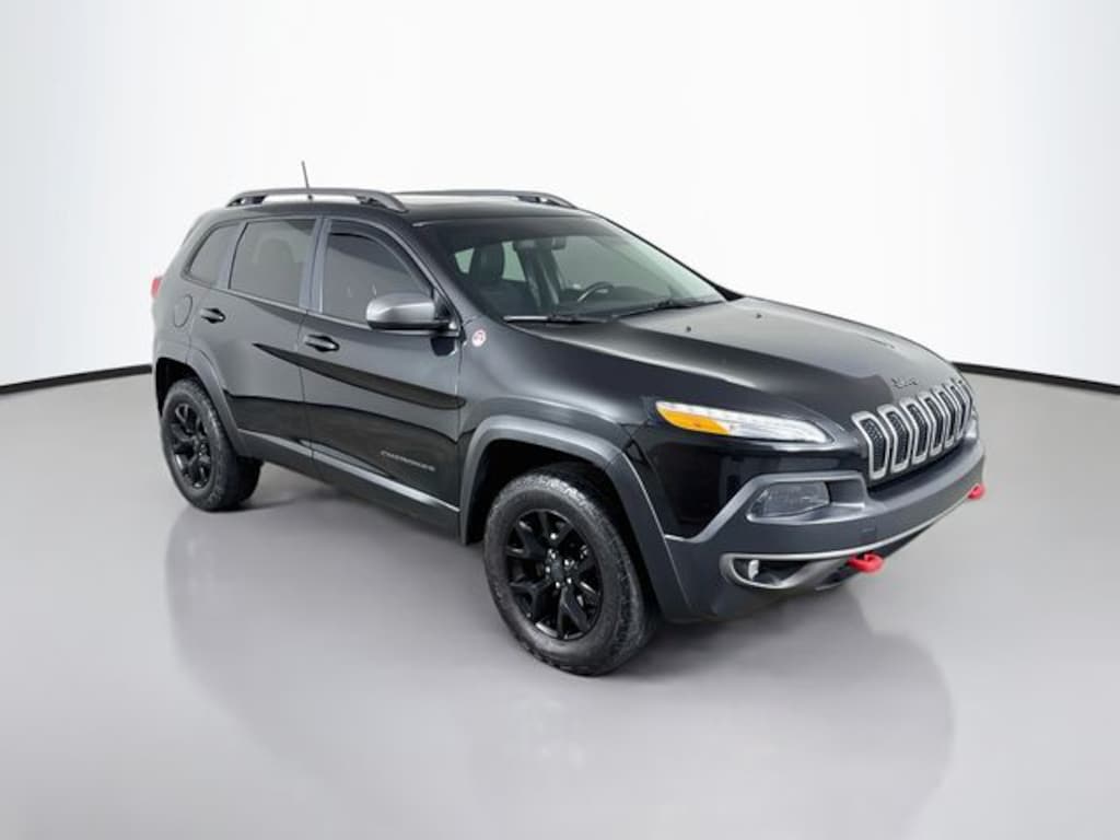 Used 2016 Jeep Cherokee Trailhawk SUV