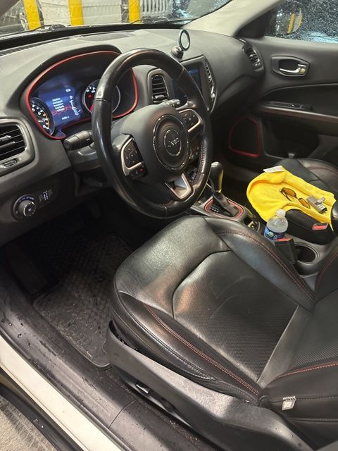 2019 Jeep Compass Trailhawk photo 2