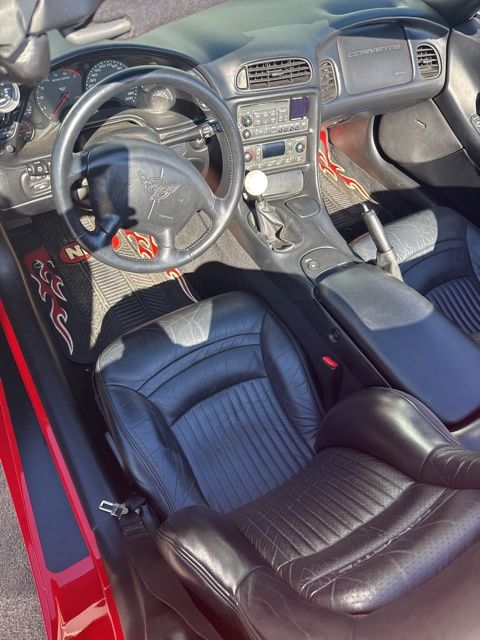 2001 Chevrolet Corvette Base Convertible photo 3