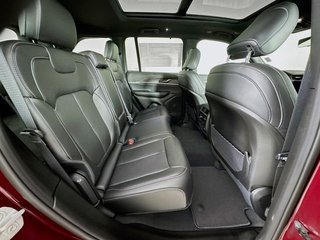 2025 Jeep Grand Cherokee Limited - Photo 31