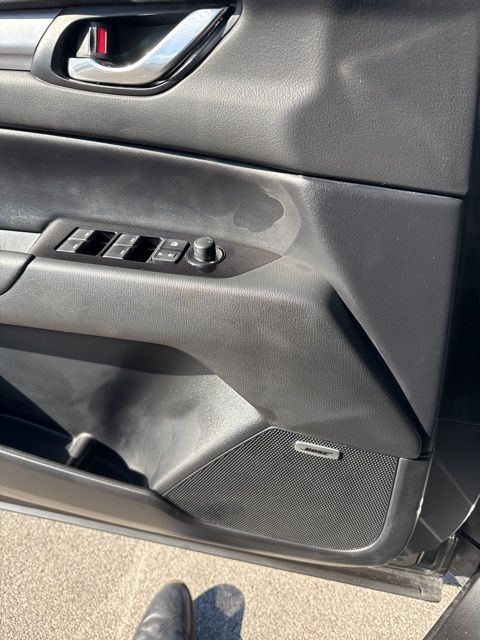 2020 Mazda CX-5 Touring photo 2