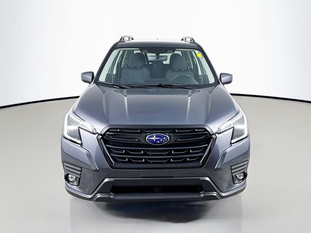 2024 Subaru Forester Premium photo 2