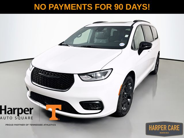 New 2026 Chrysler Pacifica LIMITED AWD