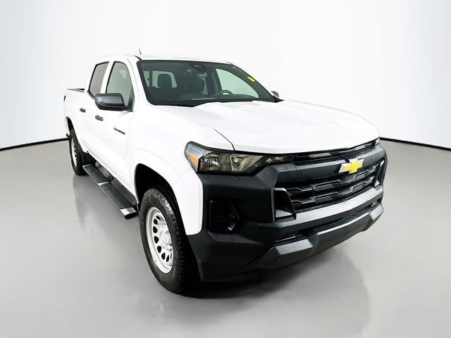 2025 Chevrolet Colorado Work Truck photo 3