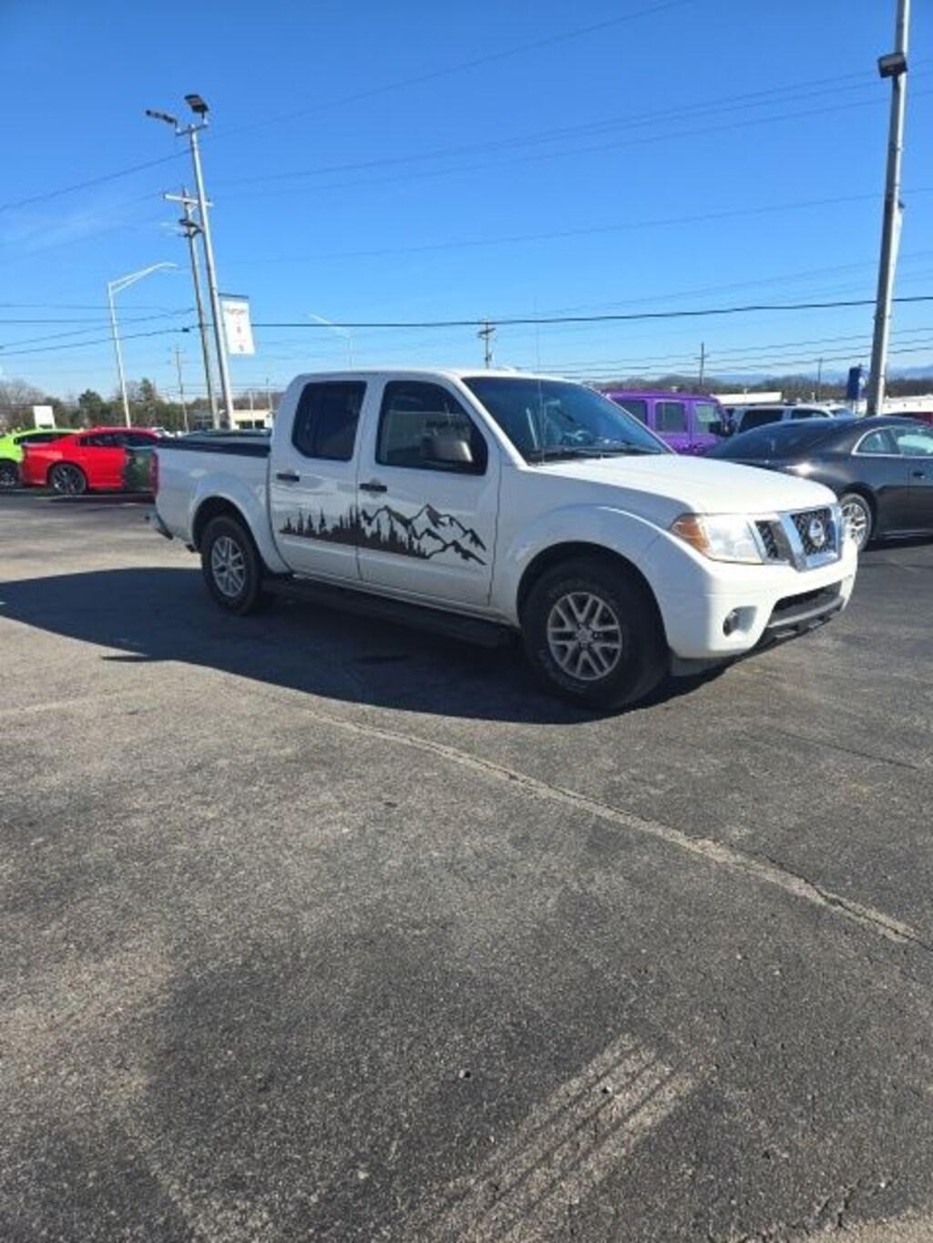 Used 2017 Nissan Frontier SV Truck Crew Cab