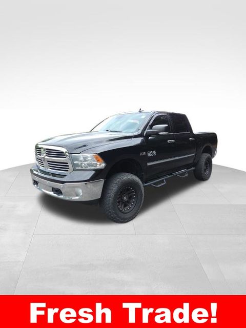 2017 RAM 1500 Big Horn 4x4 Crew Cab 5'7's photo