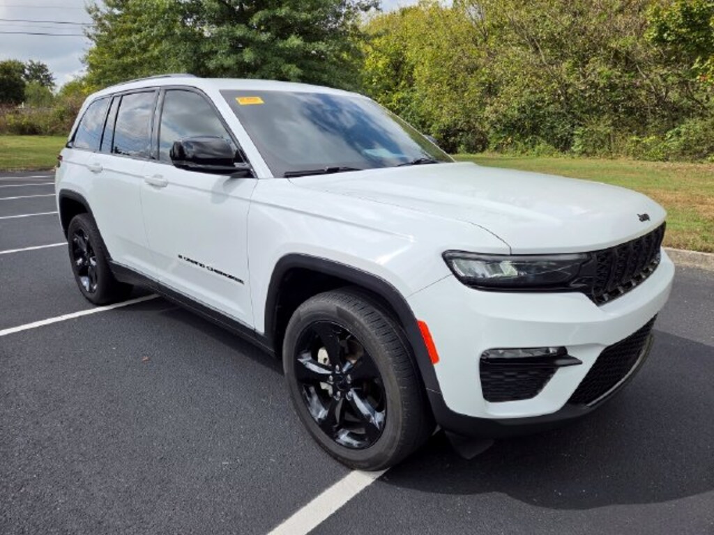 Used 2023 Jeep Grand Cherokee Limited SUV