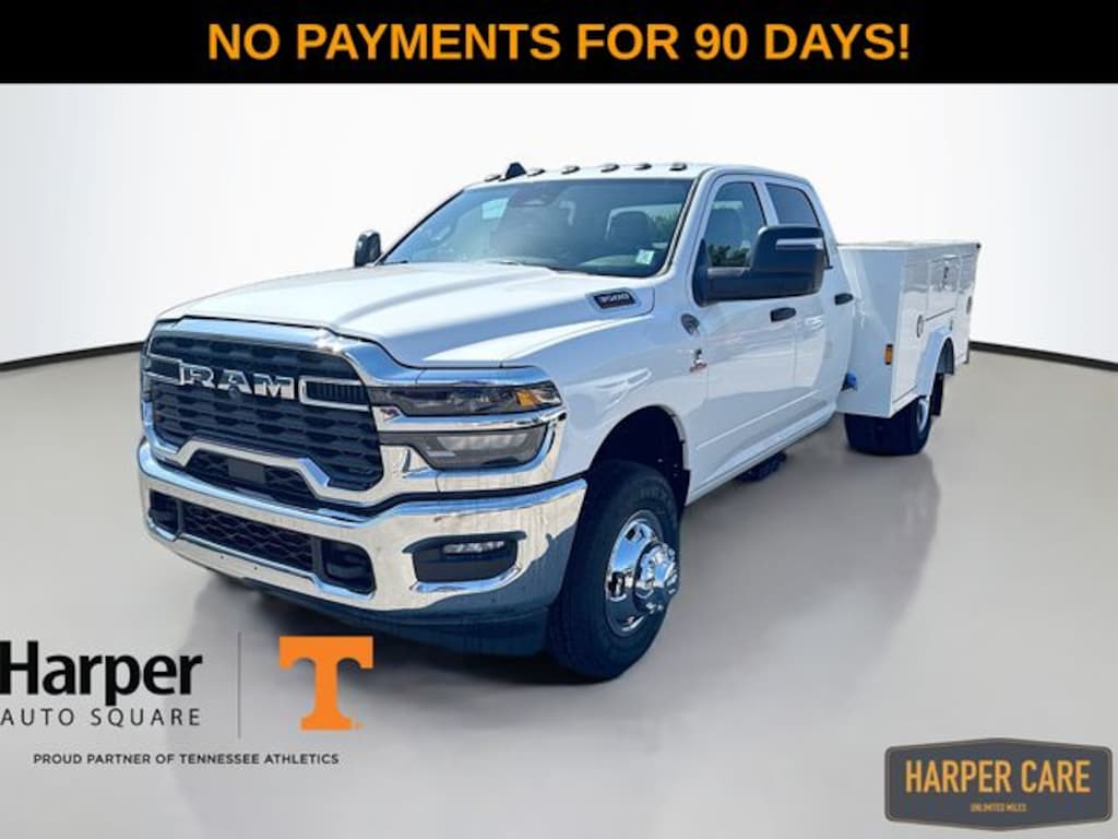 New 2026 Ram 3500 Chassis Cab TRADESMAN CREW 4X4 60' CA Pickup
