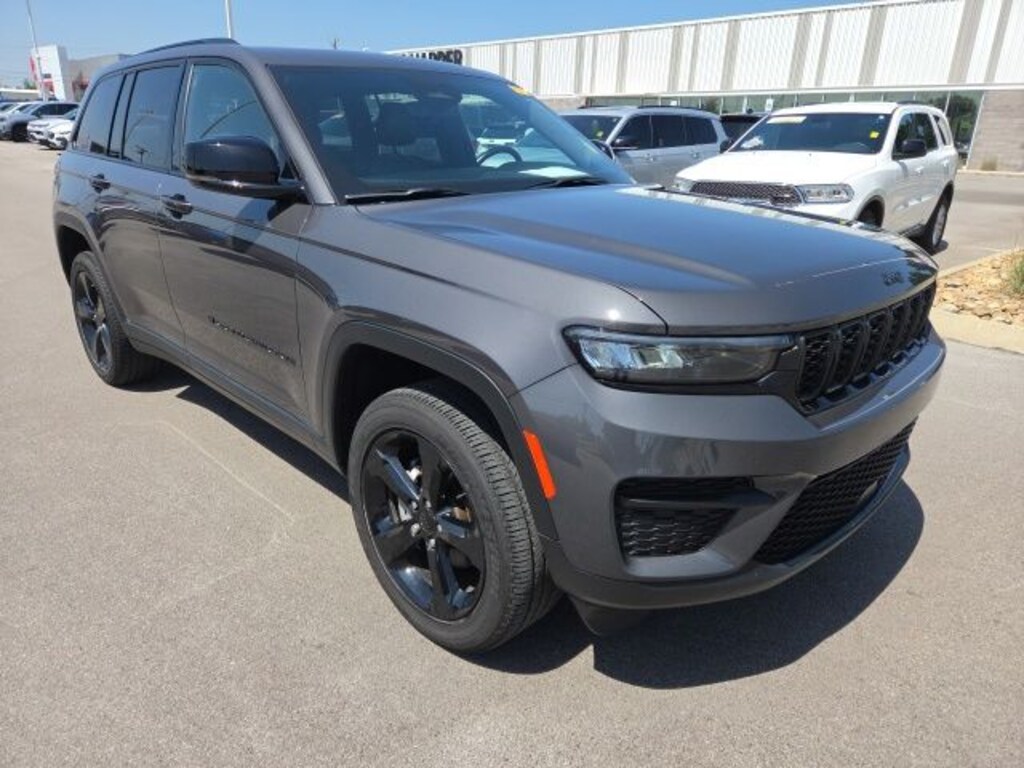 Used 2024 Jeep Grand Cherokee Altitude X SUV