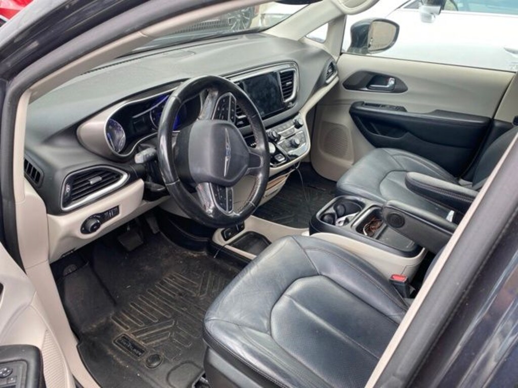Used 2020 Chrysler Pacifica Touring L Van Passenger Van
