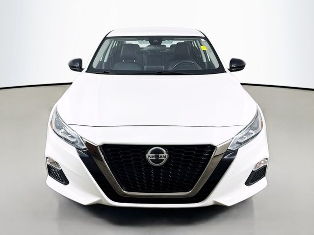 Used 2022 Nissan Altima 2.5 SR Sedan