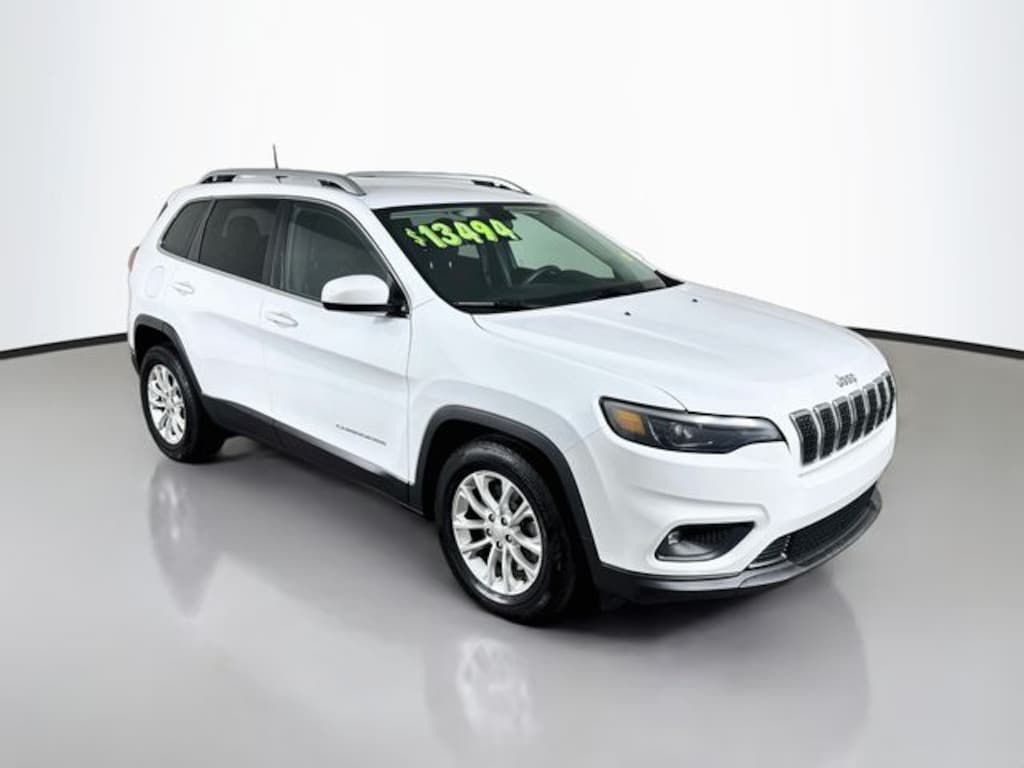 Used 2019 Jeep Cherokee Latitude SUV