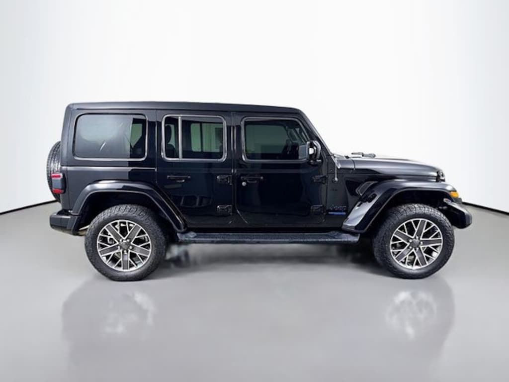 Used 2022 Jeep Wrangler Unlimited Sahara High Altitude 4xe SUV