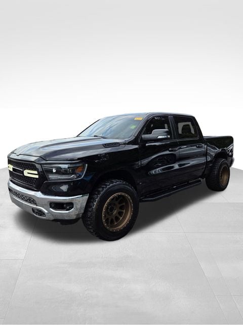 2019 RAM 1500 Big Horn/Lone Star 4x4 Crew Cab 5'7's photo