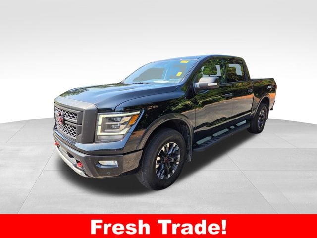 2024 Nissan Titan PRO-4X 4X4 Crew Cab's photo