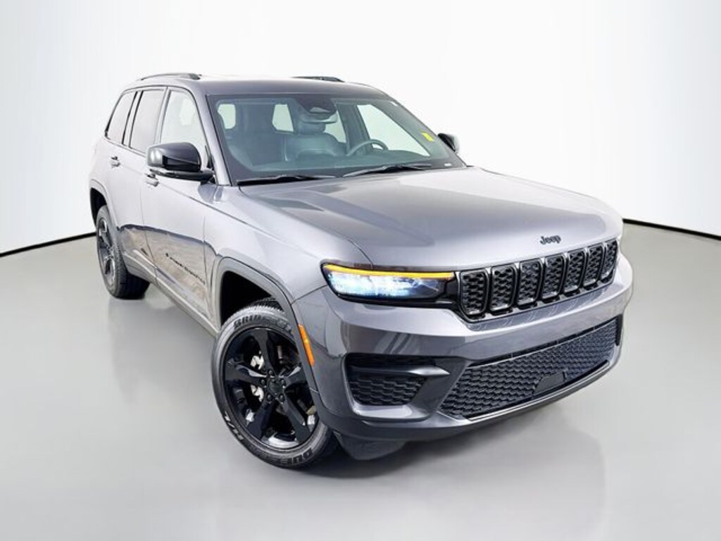 Used 2024 Jeep Grand Cherokee Altitude X SUV