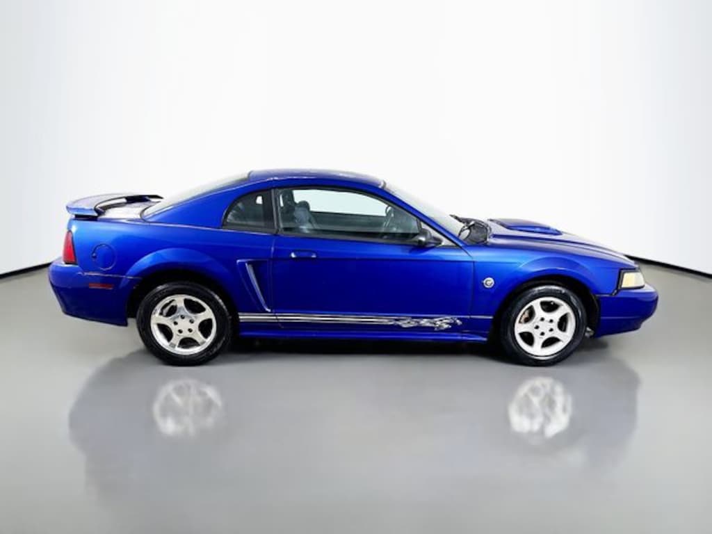 Used 2004 Ford Mustang V6 Coupe