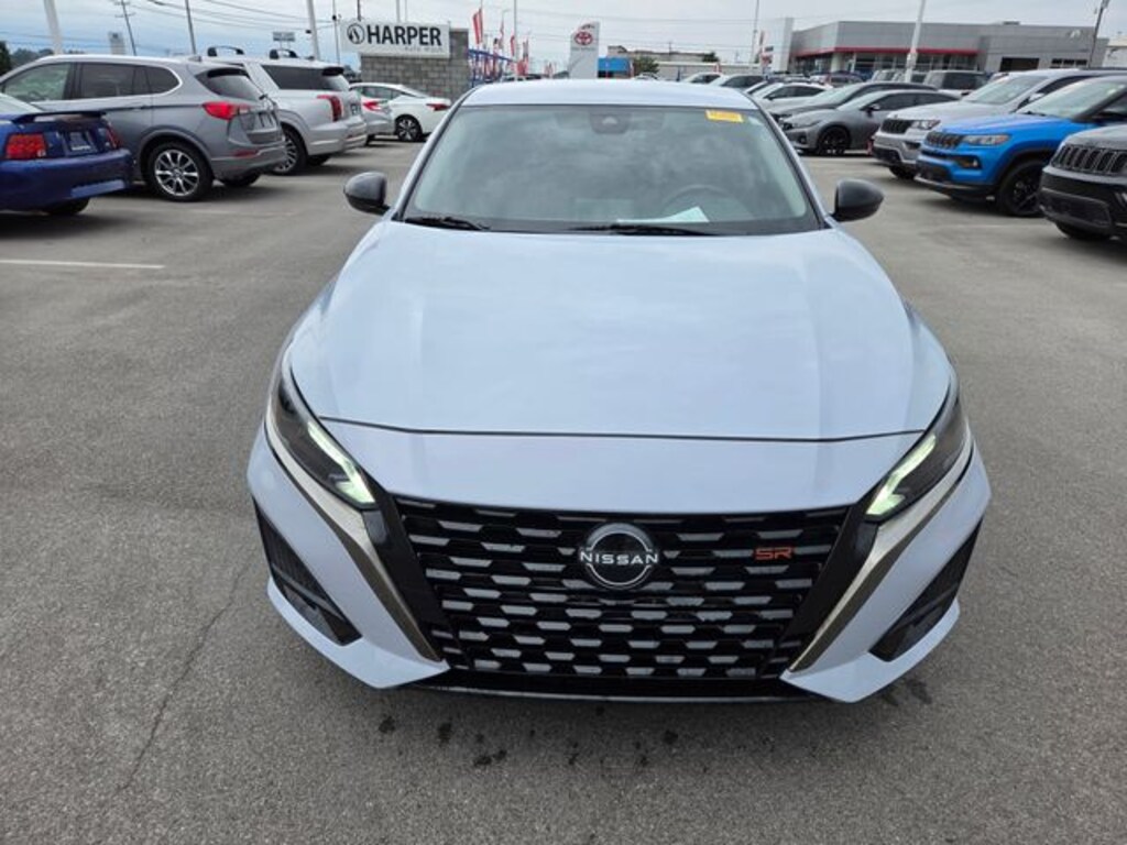 Used 2024 Nissan Altima 2.5 SR Sedan