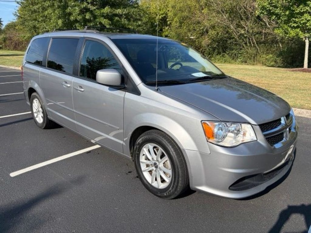 Used 2016 Dodge Grand Caravan SXT Van