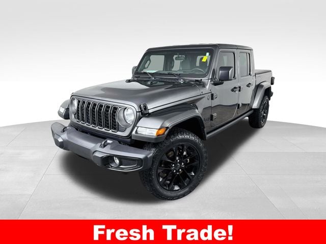 2024 Jeep Gladiator Nighthawk Auto's photo