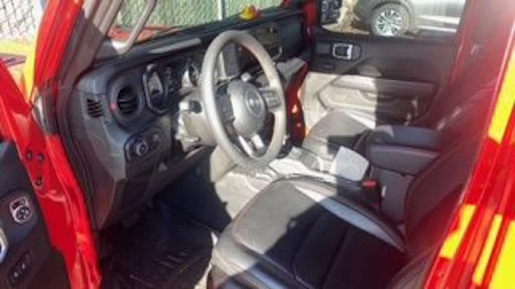 Used 2024 Jeep Wrangler Rubicon X SUV