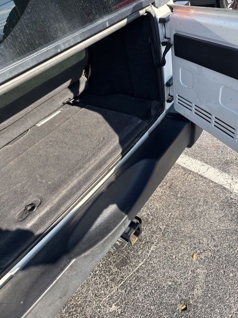 Used 2009 Jeep Wrangler X with VIN 1J4FA24189L725289 for sale in Alcoa, TN