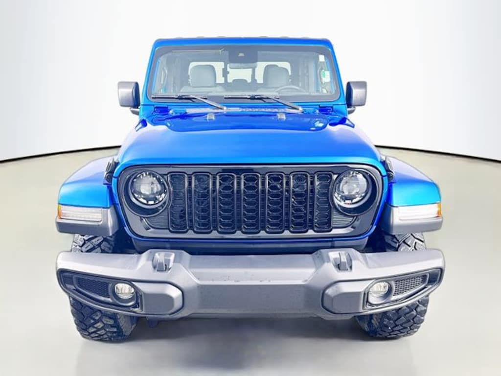 Used 2024 Jeep Gladiator Willys Truck Crew Cab