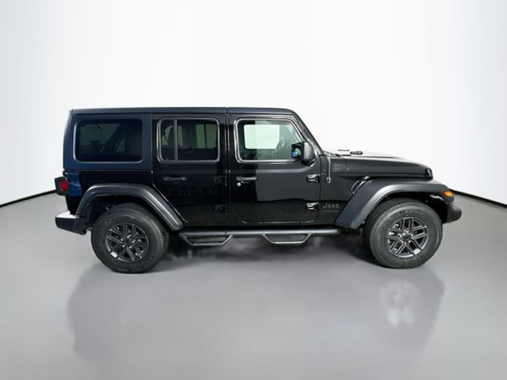 Used 2021 Jeep Wrangler Unlimited Sport Altitude SUV