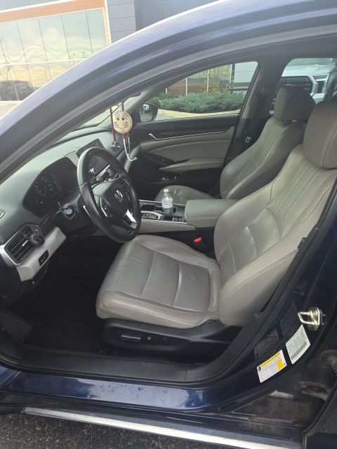 2018 Honda Accord EX-L 2.0T photo 3