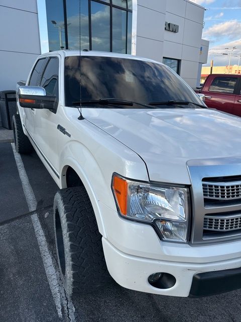 2010 Ford F-150 Lariat photo 3