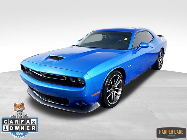 2023 Dodge Challenger R/T's photo