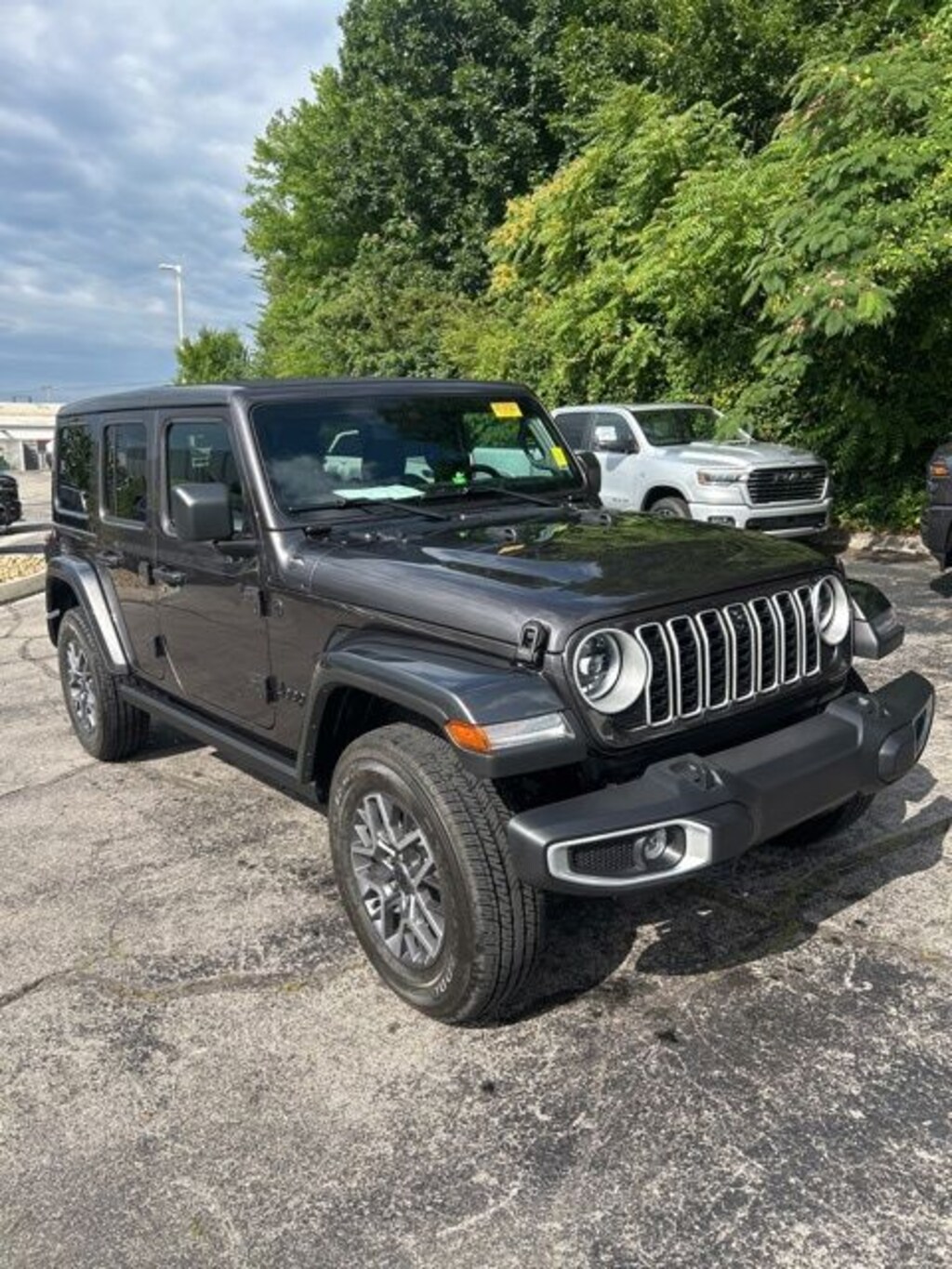 Used 2025 Jeep Wrangler Sahara SUV