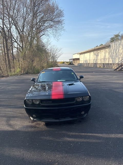 Used 2013 Dodge Challenger SXT with VIN 2C3CDYAG2DH549622 for sale in Alcoa, TN