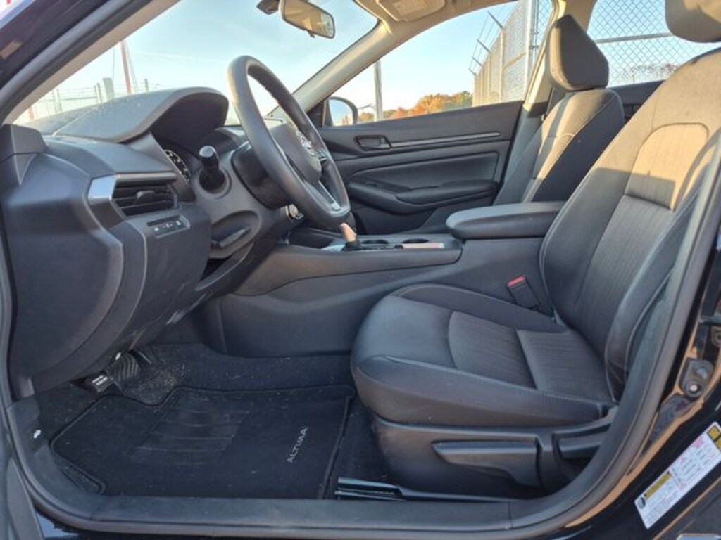 Used 2024 Nissan Altima 2.5 S Sedan