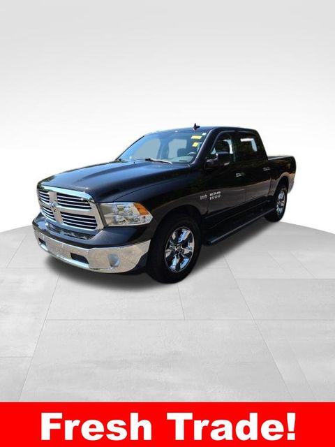 2017 RAM 1500 Big Horn 4x4 Crew Cab 5'7's photo