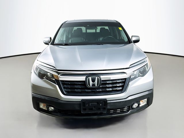 2020 Honda Ridgeline RTL photo 2
