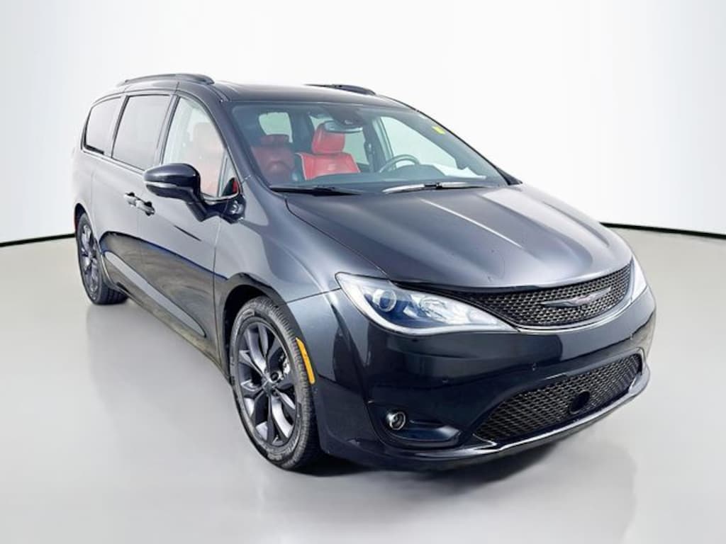 Used 2020 Chrysler Pacifica Limited Van Passenger Van